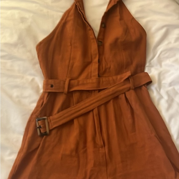 Chic Halter neck Romper - Picture 4 of 6